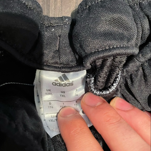Adidas black classic track pant. size youth xl. - Picture 3 of 3